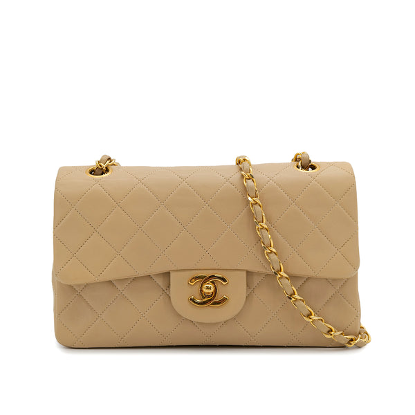 VINTAGE CHANEL CLASSIC FLAP SMALL CHAIN SHOULDER BAG BEIGE LAMB SKIN GOLD HARDWARE 90318627
