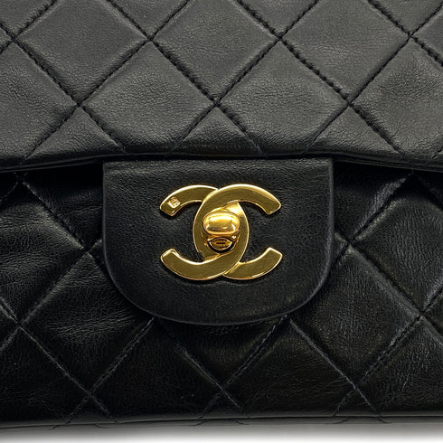 VINTAGE CHANEL CLASSIC FLAP SMALL CHAIN SHOULDER BAG BLACK LAMB SKIN GOLD HARDWARE 90322293