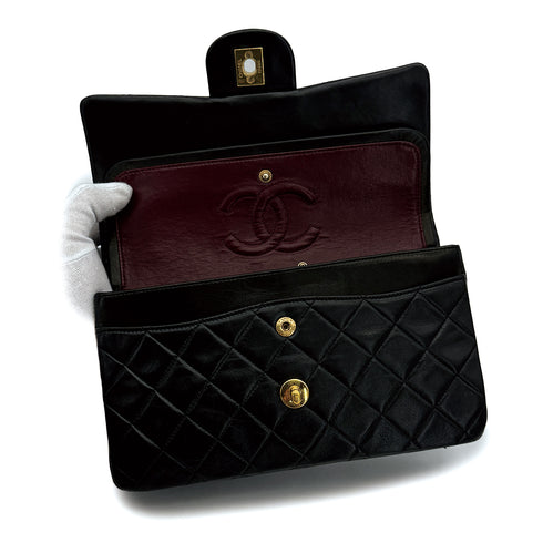 VINTAGE CHANEL CLASSIC FLAP SMALL CHAIN SHOULDER BAG BLACK LAMB SKIN GOLD HARDWARE 90314773