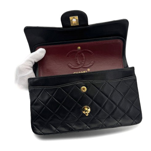 VINTAGE CHANEL CLASSIC FLAP SMALL CHAIN SHOULDER BAG BLACK LAMB SKIN GOLD HARDWARE 90317907