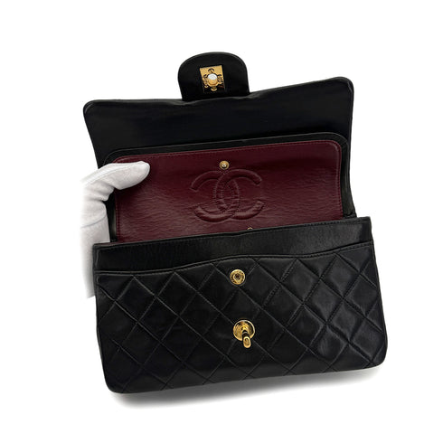 VINTAGE CHANEL CLASSIC FLAP SMALL CHAIN SHOULDER BAG BLACK LAMB SKIN GOLD HARDWARE 90323479