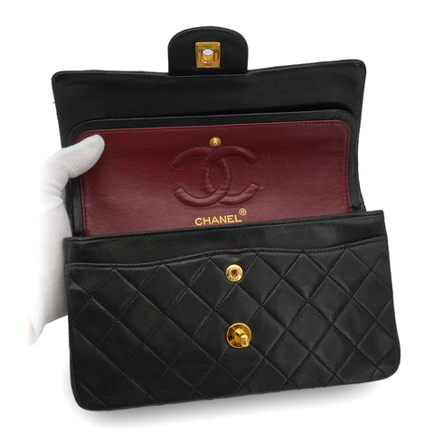 VINTAGE CHANEL CLASSIC FLAP SMALL CHAIN SHOULDER BAG BLACK LAMB SKIN GOLD HARDWARE 90325594