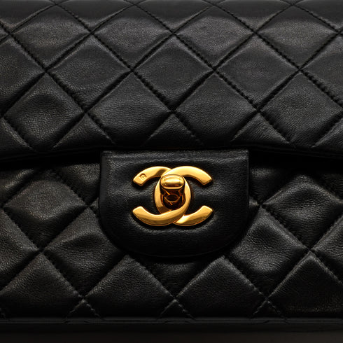 VINTAGE CHANEL CLASSIC FLAP SMALL CHAIN SHOULDER BAG BLACK LAMB SKIN GOLD HARDWARE 90335138