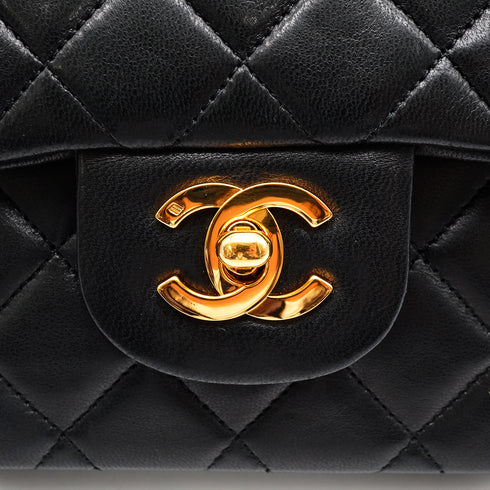 VINTAGE CHANEL CLASSIC FLAP SMALL CHAIN SHOULDER BAG BLACK LAMB SKIN GOLD HARDWARE 90335142