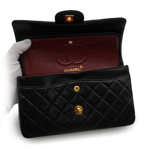 VINTAGE CHANEL CLASSIC FLAP SMALL CHAIN SHOULDER BAG BLACK LAMB SKIN GOLD HARDWARE 90335783