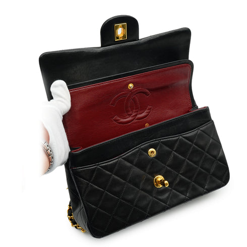 VINTAGE CHANEL CLASSIC FLAP SMALL CHAIN SHOULDER BAG BLACK LAMB SKIN GOLD HARDWARE 90337657
