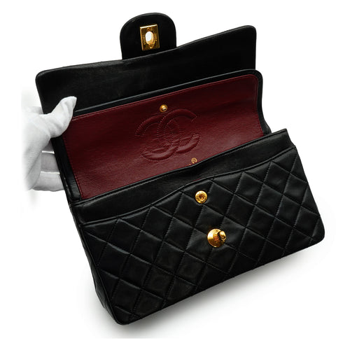 VINTAGE CHANEL CLASSIC FLAP SMALL CHAIN SHOULDER BAG BLACK LAMB SKIN GOLD HARDWARE 90339651