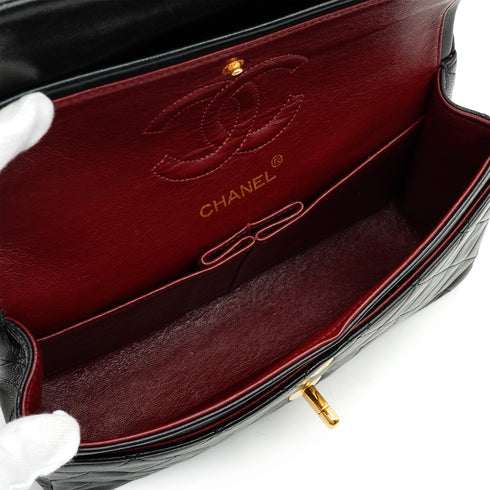 VINTAGE CHANEL CLASSIC FLAP SMALL CHAIN SHOULDER BAG BLACK LAMB SKIN GOLD HARDWARE 90339651
