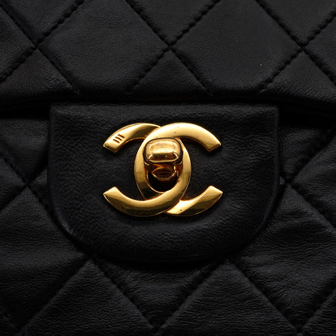 VINTAGE CHANEL CLASSIC FLAP SMALL CHAIN SHOULDER BAG BLACK LAMB SKIN GOLD HARDWARE 90339831