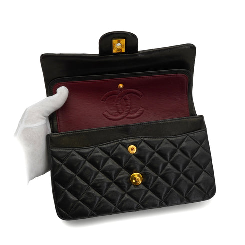 VINTAGE CHANEL CLASSIC FLAP SMALL CHAIN SHOULDER BAG BLACK LAMB SKIN GOLD HARDWARE 90341446
