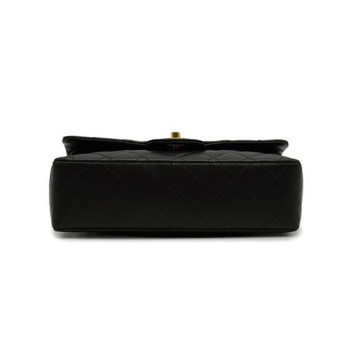 VINTAGE CHANEL CLASSIC FLAP SMALL CHAIN SHOULDER BAG BLACK LAMB SKIN GOLD HARDWARE 90341901