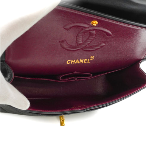 VINTAGE CHANEL CLASSIC FLAP SMALL CHAIN SHOULDER BAG BLACK LAMB SKIN GOLD HARDWARE 90342576