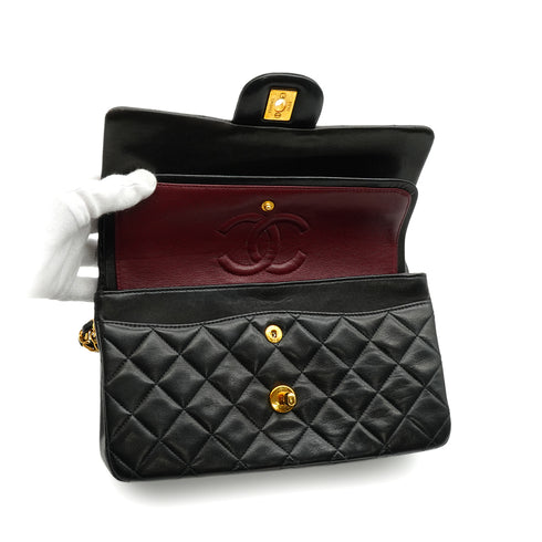 VINTAGE CHANEL CLASSIC FLAP SMALL CHAIN SHOULDER BAG BLACK LAMB SKIN GOLD HARDWARE 90344364