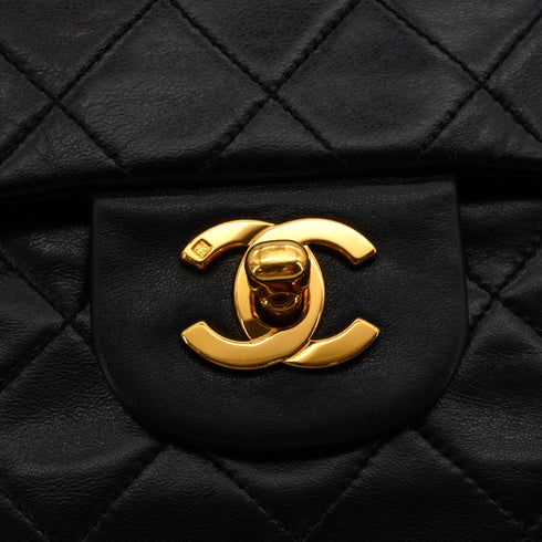 VINTAGE CHANEL CLASSIC FLAP SMALL CHAIN SHOULDER BAG BLACK LAMB SKIN GOLD HARDWARE 90344442