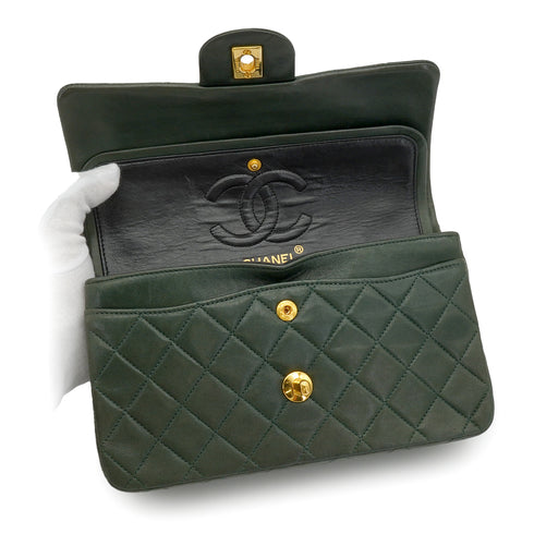 VINTAGE CHANEL CLASSIC FLAP SMALL CHAIN SHOULDER BAG KAHKI LAMB SKIN GOLD HARDWARE 90342728