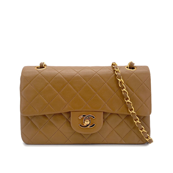 VINTAGE CHANEL CLASSIC FLAP SMALL CHAIN SHOULDER BAG LIGHT BROWN LAMB SKIN GOLD HARDWARE 90323200