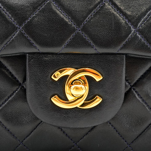 VINTAGE CHANEL CLASSIC FLAP SMALL CHAIN SHOULDER BAG NAVY LAMB SKIN GOLD HARDWARE 90338341