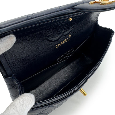 VINTAGE CHANEL CLASSIC FLAP SMALL CHAIN SHOULDER BAG NAVY LAMB SKIN GOLD HARDWARE 90318735