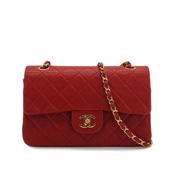 VINTAGE CHANEL CLASSIC FLAP SMALL CHAIN SHOULDER BAG RED LAMB SKIN GOLD HARDWARE 90321017