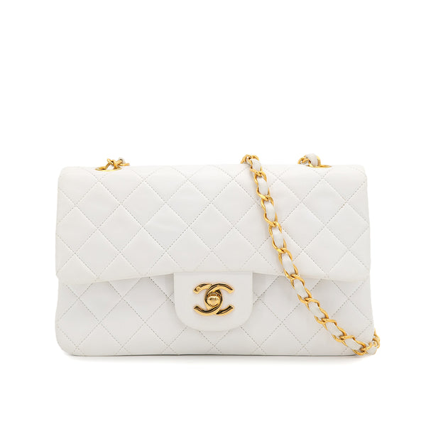 VINTAGE CHANEL CLASSIC FLAP SMALL CHAIN SHOULDER BAG WHITE LAMB SKIN GOLD HARDWARE 90322531