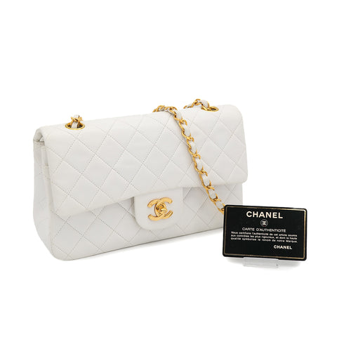 VINTAGE CHANEL CLASSIC FLAP SMALL CHAIN SHOULDER BAG WHITE LAMB SKIN GOLD HARDWARE 90322531
