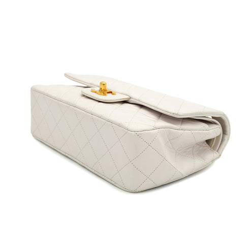 VINTAGE CHANEL CLASSIC FLAP SMALL CHAIN SHOULDER BAG WHITE LAMB SKIN GOLD HARDWARE 90327083