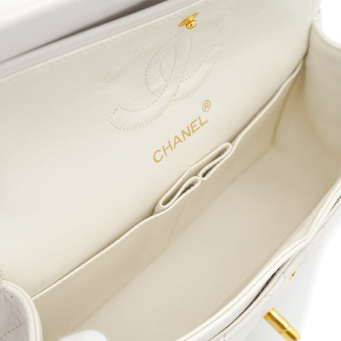 VINTAGE CHANEL CLASSIC FLAP SMALL CHAIN SHOULDER BAG WHITE LAMB SKIN GOLD HARDWARE 90327083