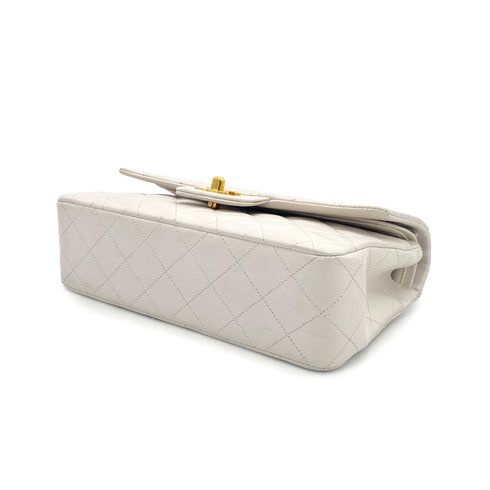 VINTAGE CHANEL CLASSIC FLAP SMALL CHAIN SHOULDER BAG WHITE LAMB SKIN GOLD HARDWARE 90319695