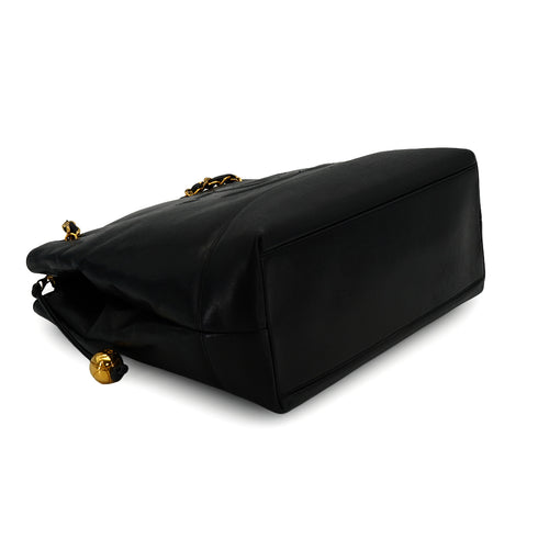 VINTAGE CHANEL COCOMARK CHAIN SHOULDER BAG BLACK LAMB SKIN GOLD HARDWARE 90335547