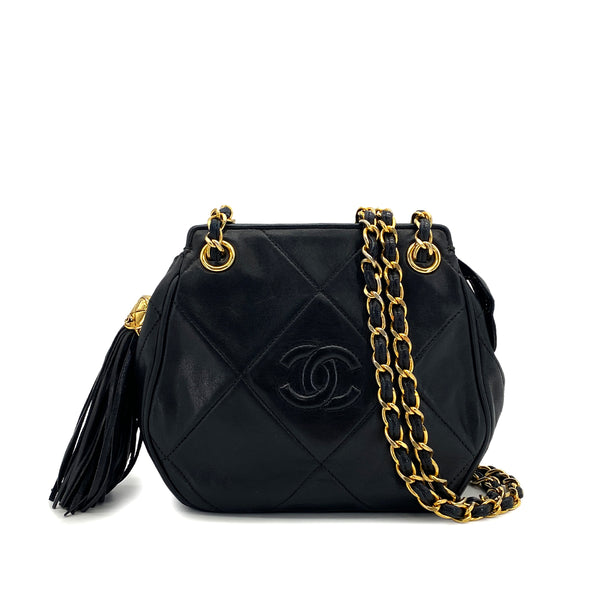 VINTAGE CHANEL COCOMARK MATELASSE FRINGE CHAIN SHOULDER BAG BLAK LAMB SKIN GOLD HARDWARE 90324108