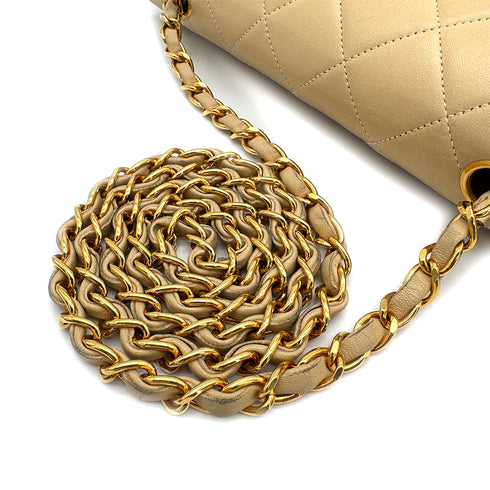 VINTAGE CHANEL DIANA MEDIUM CHAIN SHOULDER BAG BEIGE LAMB SKIN GOLD HARDWARE 90314777