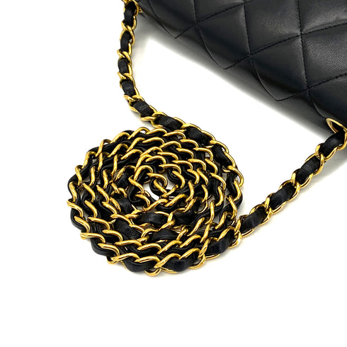 VINTAGE CHANEL DIANA MEDIUM CHAIN SHOULDER BAG BLACK LAMB SKIN GOLD HARDWARE 90327305