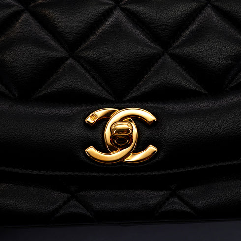 VINTAGE CHANEL DIANA MEDIUM CHAIN SHOULDER BAG BLACK LAMB SKIN GOLD HARDWARE 90344366