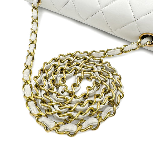 VINTAGE CHANEL DIANA MEDIUM CHAIN SHOULDER BAG WHITE LAMB SKIN GOLD HARDWARE 90313552