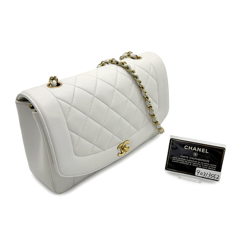 VINTAGE CHANEL DIANA MEDIUM CHAIN SHOULDER BAG WHITE LAMB SKIN GOLD HARDWARE 90313552