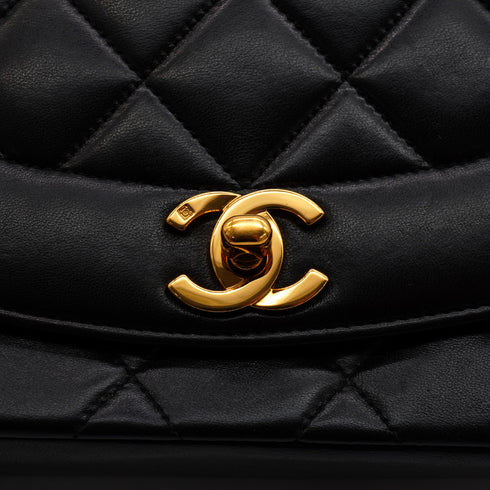 VINTAGE CHANEL DIANA SMALL CHAIN SHOULDER BAG BLACK LAMB SKIN GOLD HARDWARE 90337278