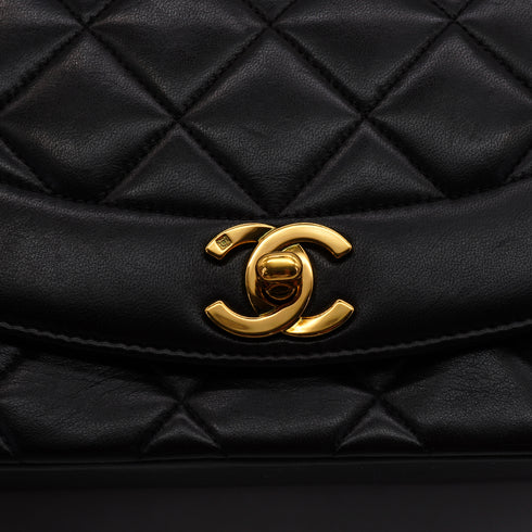 VINTAGE CHANEL DIANA SMALL CHAIN SHOULDER BAG BLACK LAMB SKIN GOLD HARDWARE 90344090
