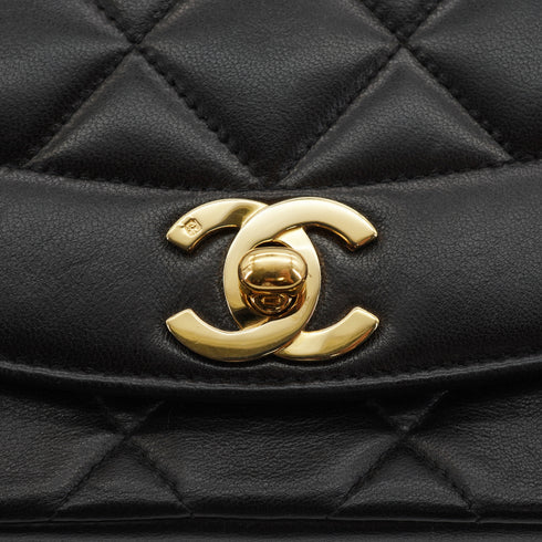 VINTAGE CHANEL DIANA SMALL CHAIN SHOULDER BAG BLACK LAMB SKIN GOLD HARDWARE 90329224