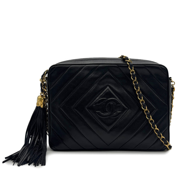 VINTAGE CHANEL DIA STITCH CHAIN SHOULDER BAG BLACK LAMB SKIN FRINGE GOLD HARDWARE 90318523