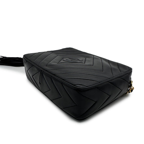 VINTAGE CHANEL DIA STITCH CHAIN SHOULDER BAG BLACK LAMB SKIN FRINGE GOLD HARDWARE 90318523
