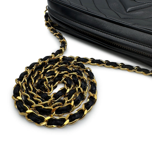 VINTAGE CHANEL DIA STITCH CHAIN SHOULDER BAG BLACK LAMB SKIN FRINGE GOLD HARDWARE 90318523
