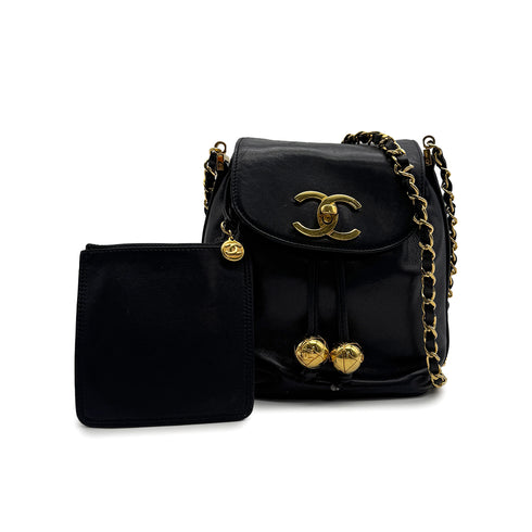 VINTAGE CHANEL DRAWSTRING CHAIN SHOULDER BAG BLACK LAMB SKIN GOLD HARDWARE 90329219