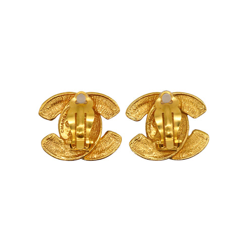 VINTAGE CHANEL EARRINGS COCOMARK MATELASSE GOLD ACCESSORY 90334185