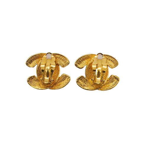 VINTAGE CHANEL EARRINGS COCOMARK MATELASSE GOLD ACCESSORY 90322130