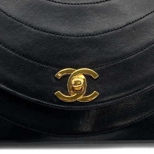 VINTAGE CHANEL HALF MOON CHAIN SHOULDER BAG BLACK LAMB SKIN 90322048