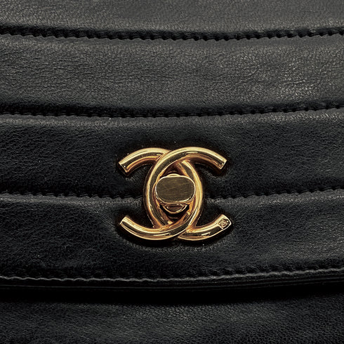 VINTAGE CHANEL HALF MOON CHAIN SHOULDER BAG BLACK LAMB SKIN GOLD HARDWARE 90315013