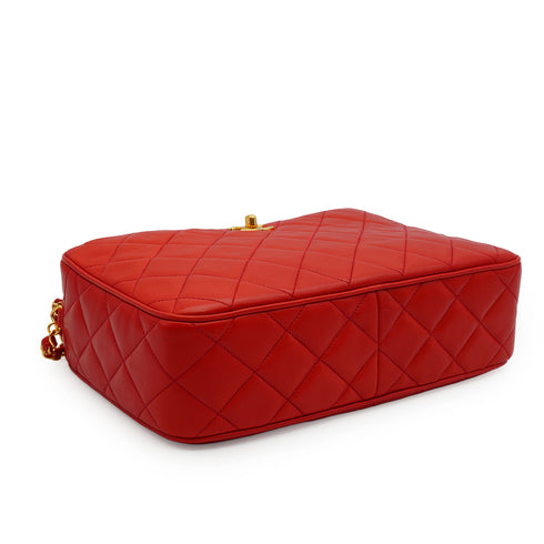 VINTAGE CHANEL MATELASSE CAMERA BAG RED LAMB SKIN GOLD HARDWARE 90338884