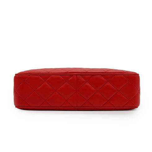 VINTAGE CHANEL MATELASSE CAMERA BAG RED LAMB SKIN GOLD HARDWARE 90338884