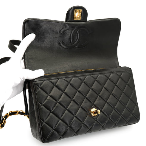 VINTAGE CHANEL MATELASSE 25 CHAIN BACKPACK BAG BLACK LAMB SKIN GOLD HARDWARE 90335586