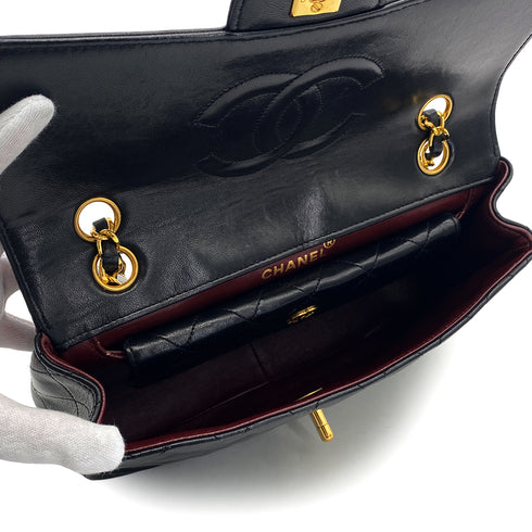VINTAGE CHANEL MATELASSE CHAIN SHOULDER BAG BLACK LAMB SKIN GOLD HARDWARE 90324826